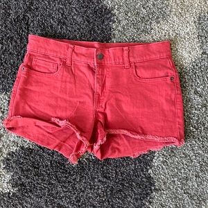 Old Navy women’s red denim frayed shorts